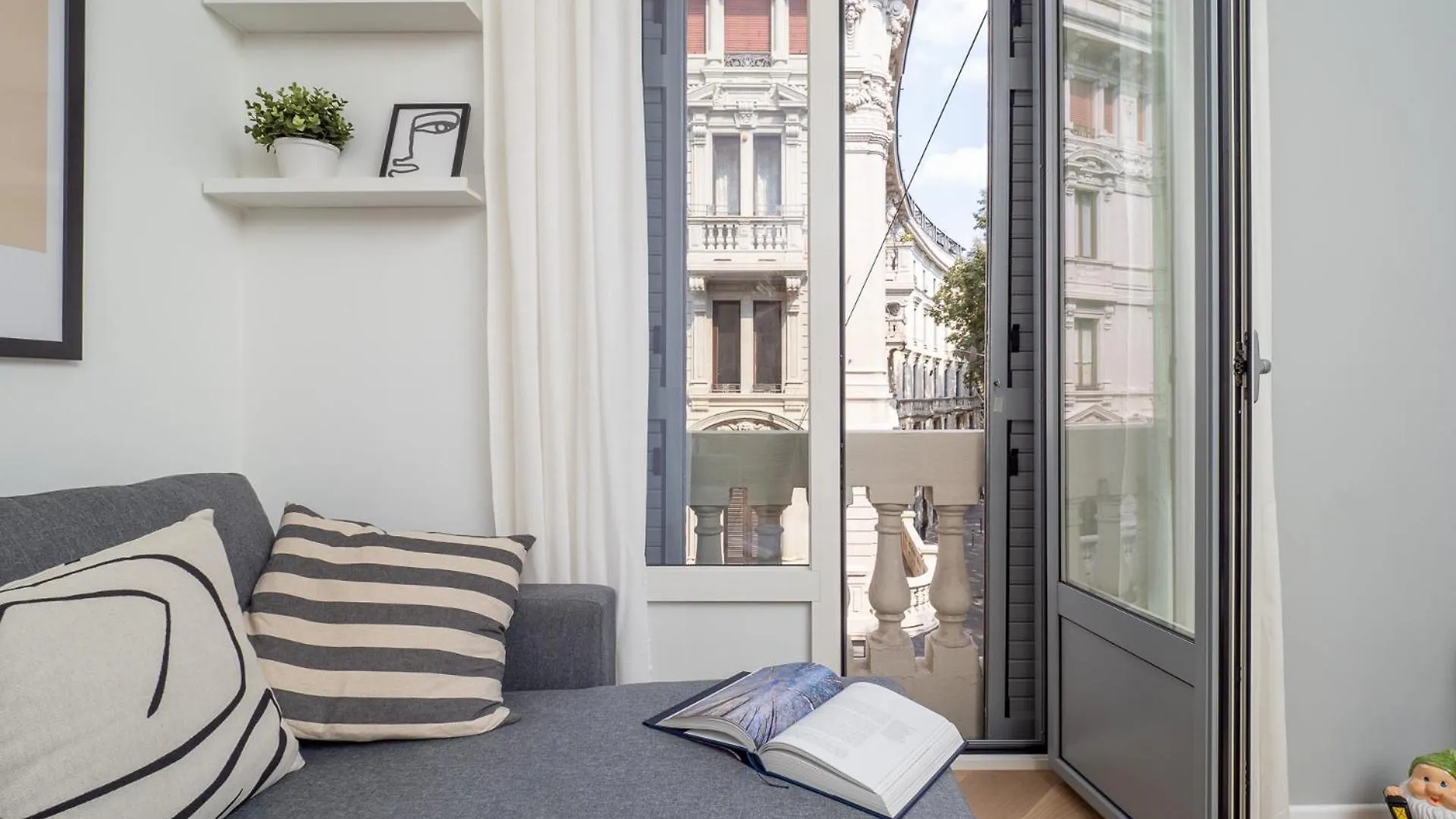 Arco Della Pace - Elegant Apartment For 3 Guests Milan