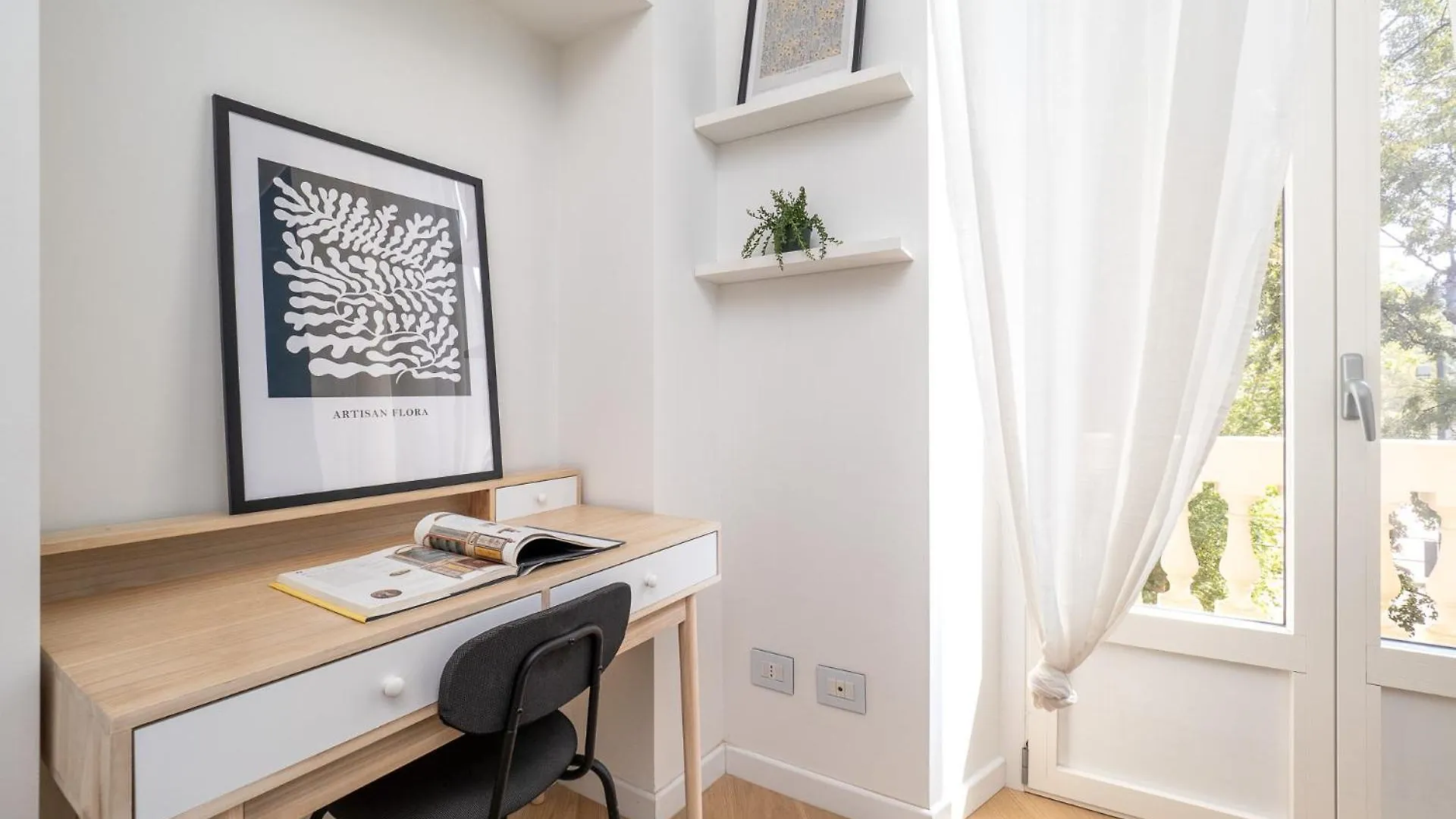 Arco Della Pace - Elegant Apartment For 3 Guests location